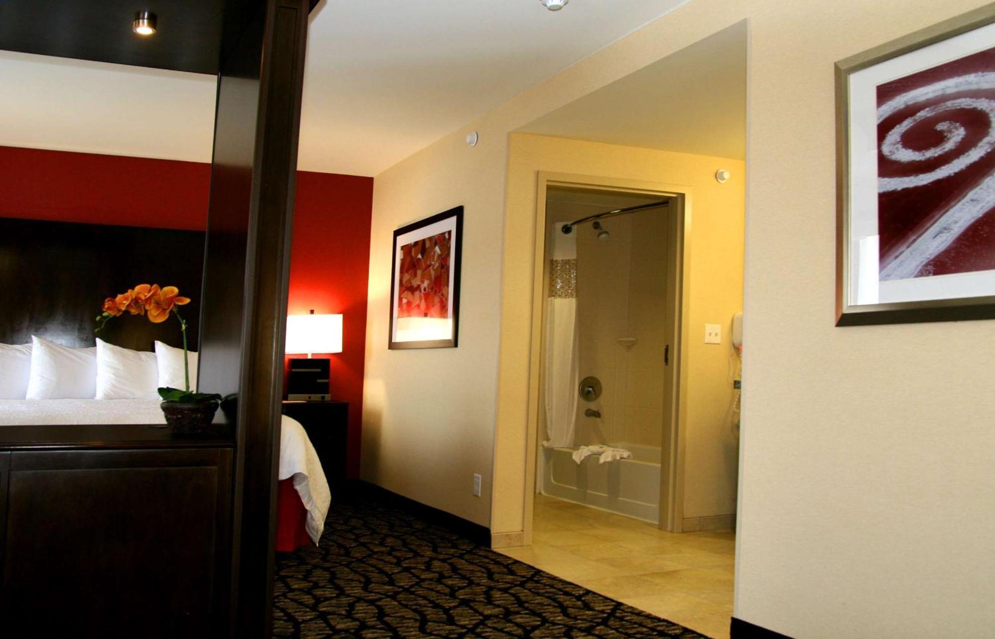 Hotel Hampton & Salt City-university/foothill Drive 3*