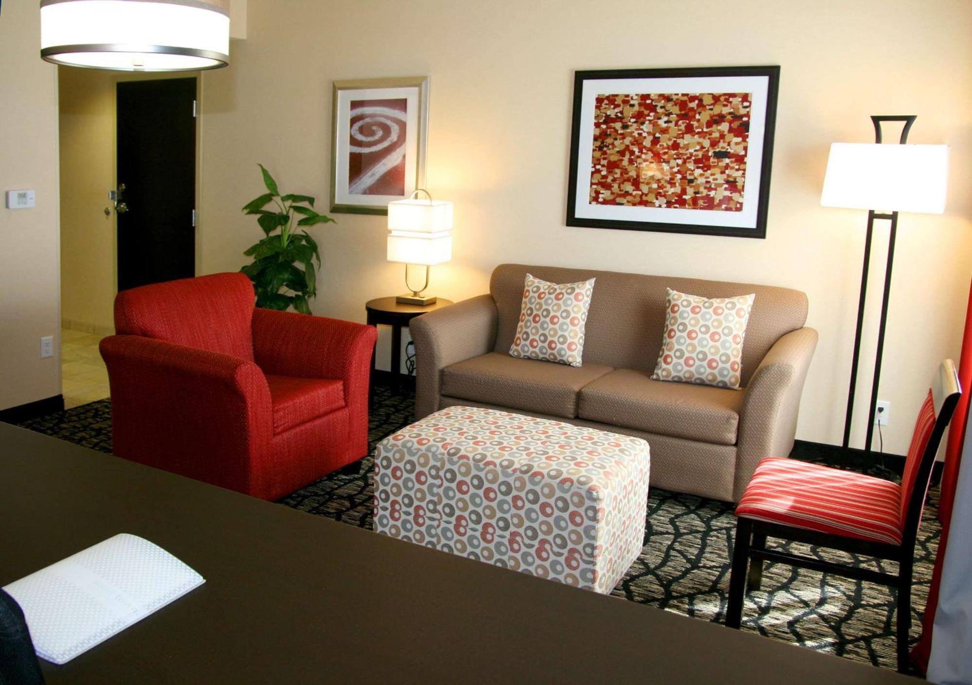 Hampton & Salt City-university/foothill Drive Hotel 3*