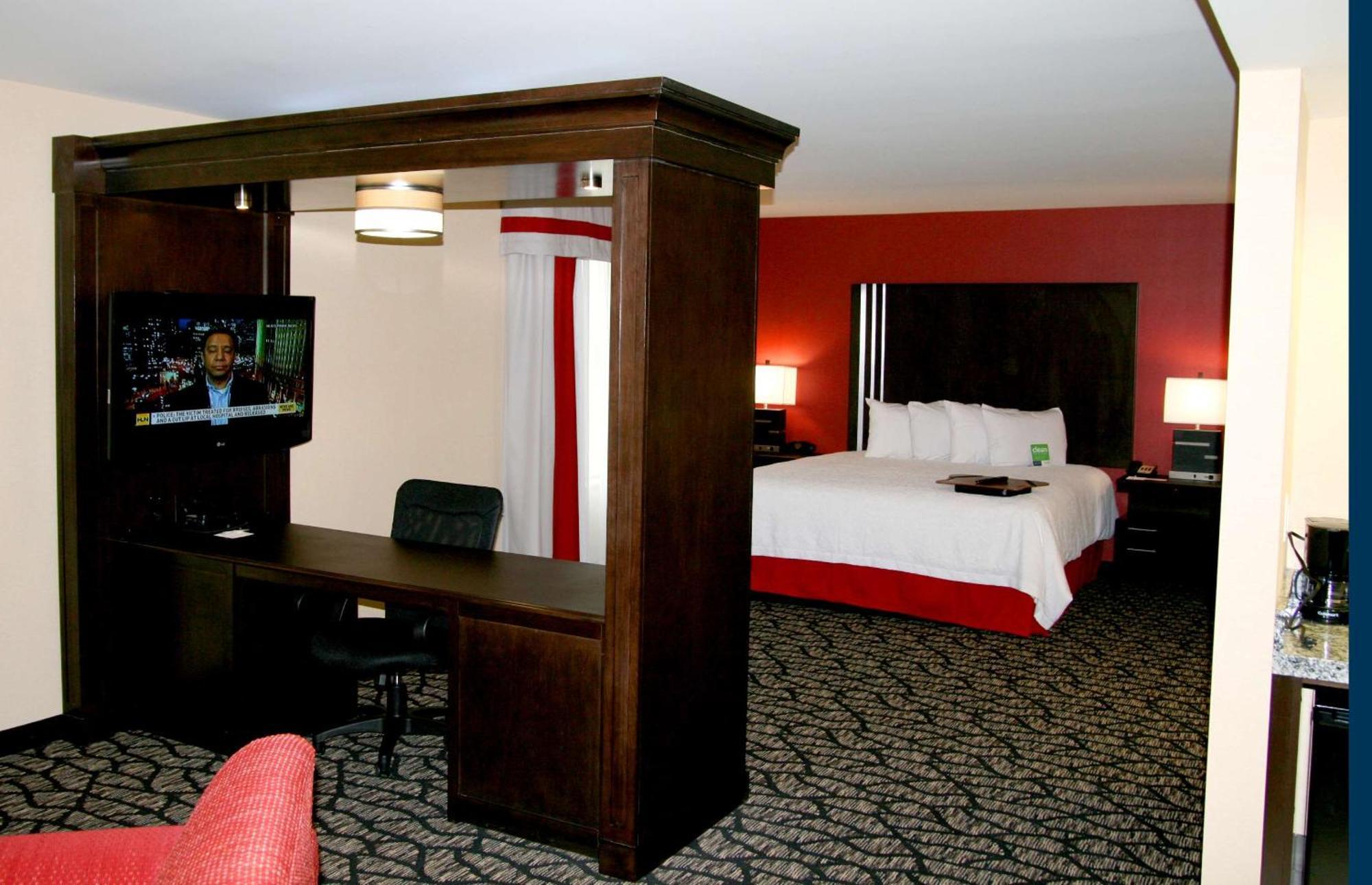 Hampton & Salt City-university/foothill Drive Hotel