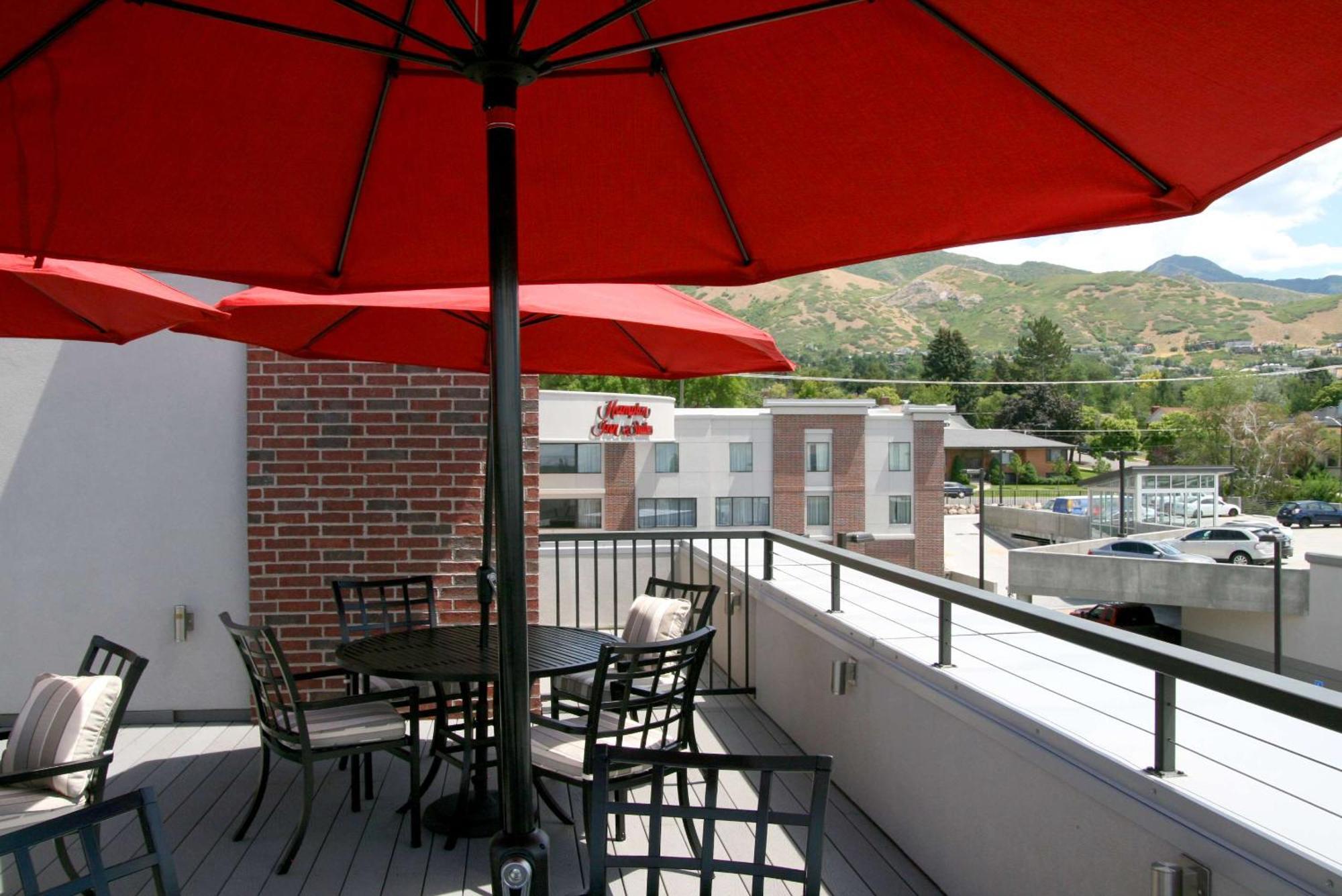 Hampton & Salt City-university/foothill Drive Hotel