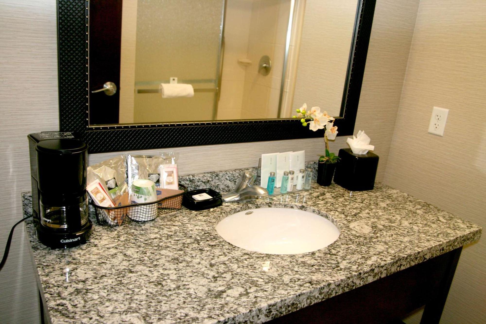 Hampton & Salt City-university/foothill Drive Hotel 3*